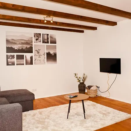Appartement Neben Der Kirche Neuenstein (Baden-Wurttemberg)